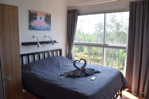 Beachside 1BR Condo with Rooftop Pool - Mae Phim