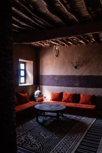 Sahara Silence House - Desert Retreat by the Dunes
