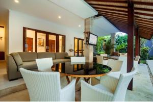 Plage 7 BR Private Pool Villa
