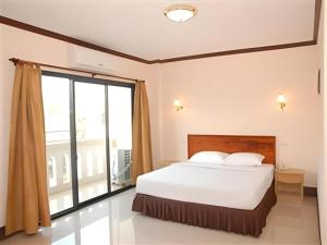 Chaleunehoung Hotel