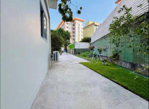 Mr Chang House