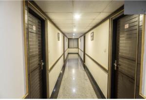 Hotel Royal in - Laxmi Nagar Metro