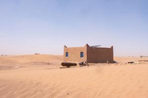 Sahara Silence House - Desert Retreat by the Dunes