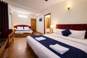 Royal Sky View Cottage , Near Mall Road