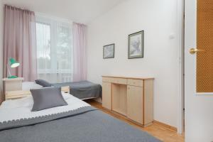 Comfy & Spacious Apartment Warsaw by Noclegi Renters