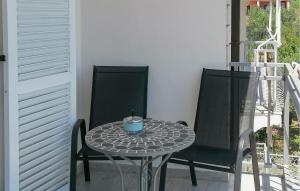 Lovely Apartment In Sveti Filip I Jakov