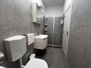 Guest House Kono - Two Bedroom Apartment with Terrace