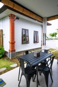 Suka Suka - 2-Bedroom Ocean Breeze Villa