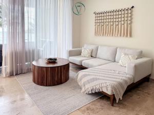 Wake Up to the Ocean Naarena Escape