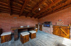 Wellness Vila Žakovce s bazénom
