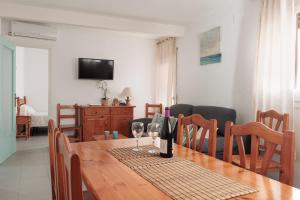 Lets Holidays DUPLEX APARTMENT TOSSA Near Beach