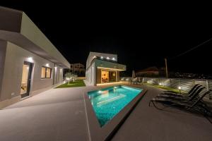 Smart Home, A plus Location, Heated Pool - Villa Saya Excelsior