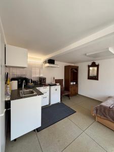 Emun Central Park Studio