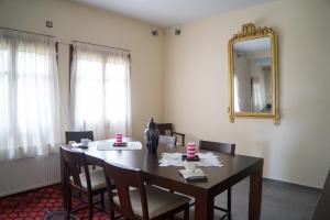 Luxury villa with pool in Tsagarada