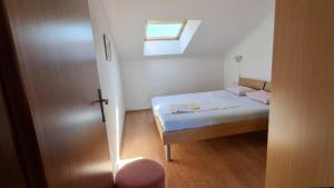 Apartman Old town with sea view by Villas Guide