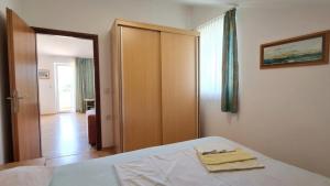 Apartman Old town with sea view by Villas Guide