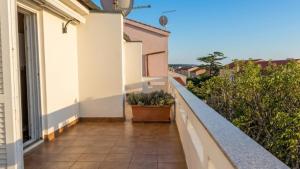 Apartman Old town with sea view by Villas Guide