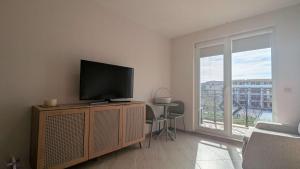 Beachfront Studio 100 m from Smokinya Kavatsi Beach by Flat Manаger