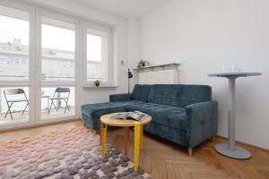Stylish Apartment With Balcony in Warsaw by Noclegi Renters