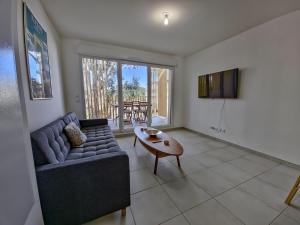 Kalia - 1-bedroom apartment with parking, Wi-Fi, and air conditioning