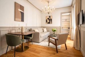 Eiffel Tower - Premium apartment with lift for 4