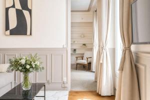 Eiffel Tower - Premium apartment with lift for 4