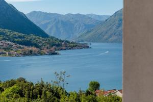 The View - Luxury Retreat in the Heart of Dobrota
