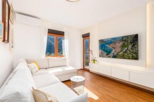 The View - Luxury Retreat in the Heart of Dobrota