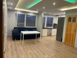 Prestige City - Góry, Jezioro i Lasy