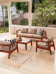 Little Maua - Stylish Private Hideaway on Galu Beach