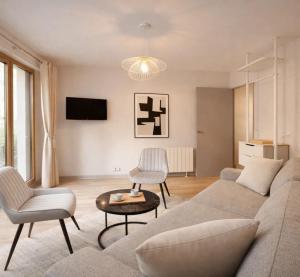 Porte de Versailles - Deluxe studio for 3 with terrace