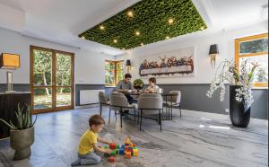 Serenity Luxusní vila s vířivkou a zahradou u Prahy