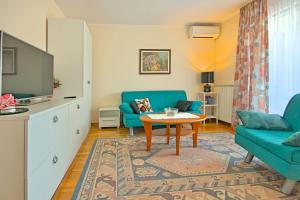 Coastal serene stay in Umag
