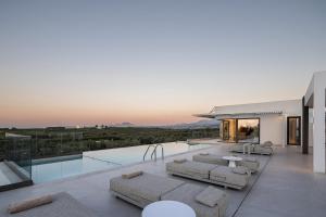 Miyori Villa, Simplicity of Single-Level Sea Views by etouri