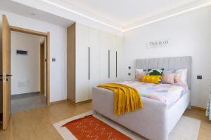 1-Min to Junction Mall, Pool, Gym, Power Backup