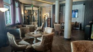 All Seasons Residence Design Hotel - Free parking
