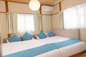 Okayama HARE House