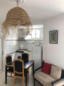 Dar Ammar - Modern 2-BR Retreat