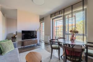 Glow Apartments - Scala Apartments City Center