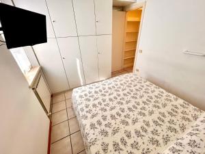 BILO BELVEDERE DESTRO, con giardino, vista mare, posto auto e wifi
