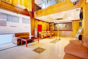 Hotel O Thampanoor