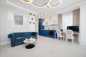 Modern Studio Perfect for Remote Working Close to PGE by Noclegi Renters