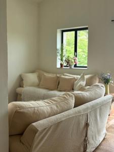 Quiet Countryside House & Secure Garden