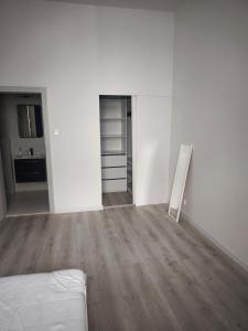 Apartment for 6 guests, 2 bathrooms and air conditioning
