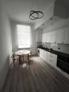 Apartment for 6 guests, 2 bathrooms and air conditioning