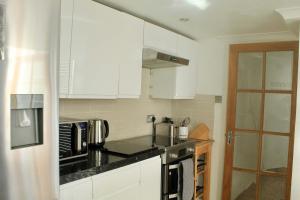 Clifton House Apartment