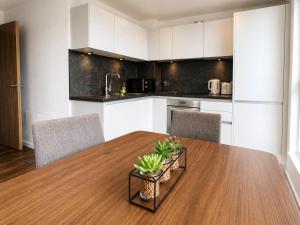Manchester Gem 2-Bed Apartment with Ensuite