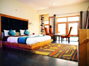 Hotel DE Suzain-Leh