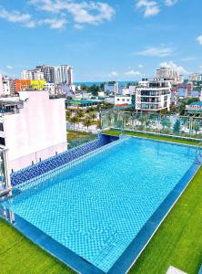 Quỳnh Anh Luxury Hotel