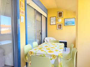 M460 - Marcelli, trilocale con terrazzo attrezzato